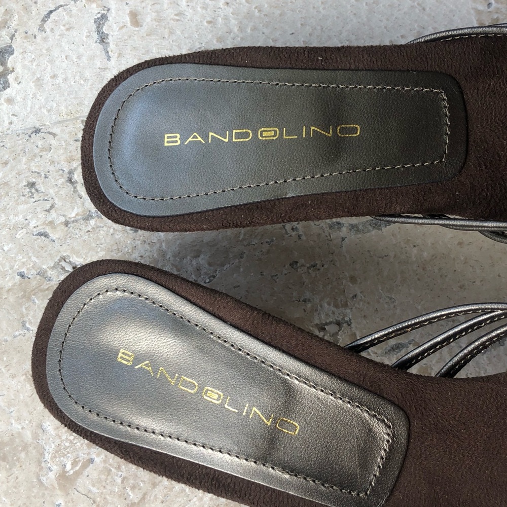 NEW Bandolino Leather Sandals with Embellishment Size 7.5 - Picture 4 of 11